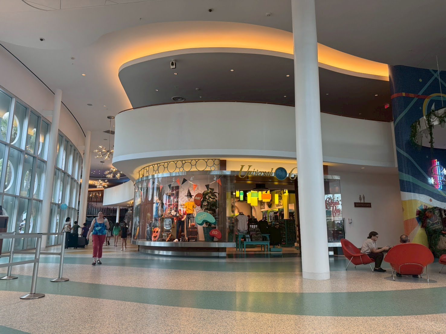 Universal Orlando Retail Store。ロビー内のお土産ショップ